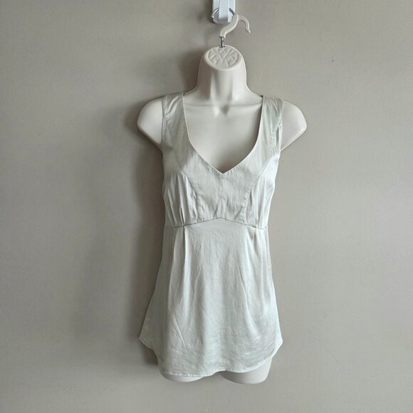 Danier Tops - Danier silk sleeveless neutral nude color V neck blouse